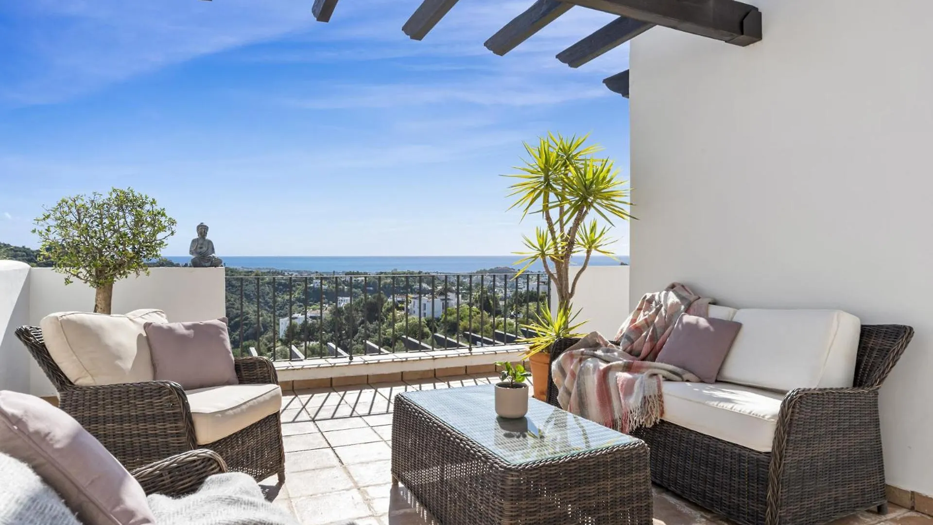 Altos De La Quinta Apartment Benahavis 0*,  Spain